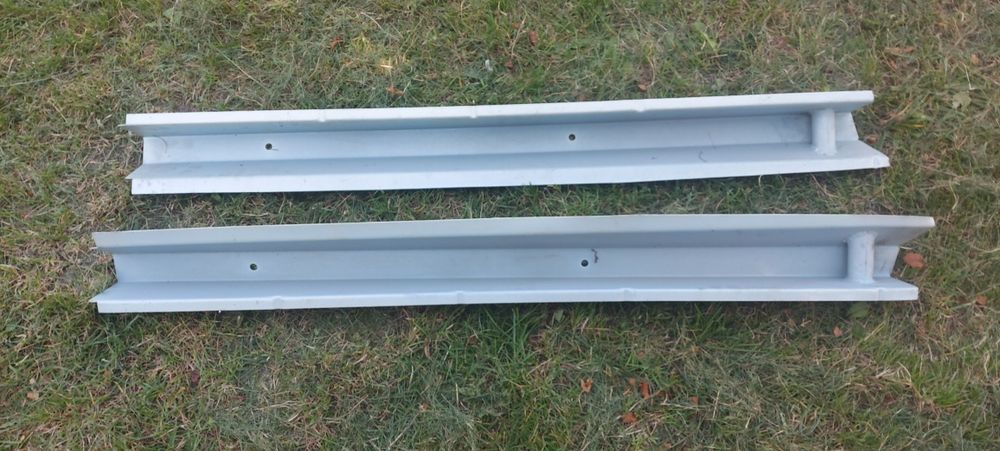 Części blacharskie Trabant 601/1.1 Atrapa Jaskołka Progi Gażnik Emblem