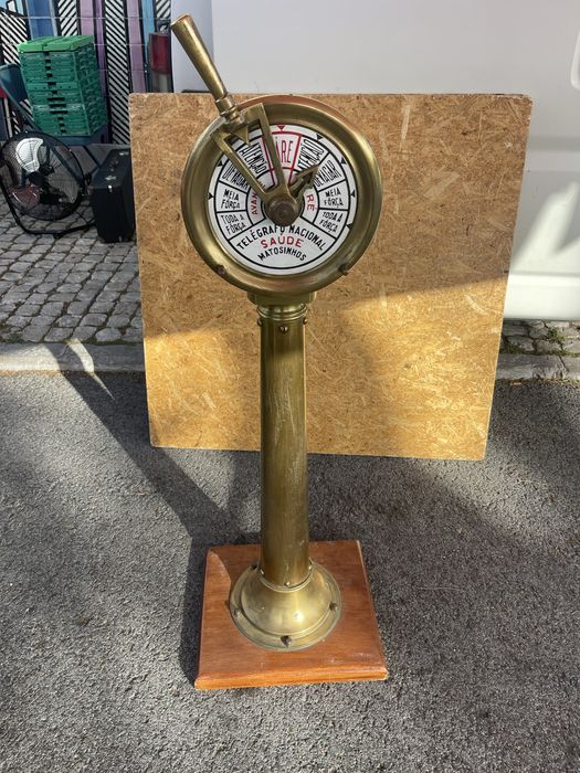 Teléfrafo  marítimo