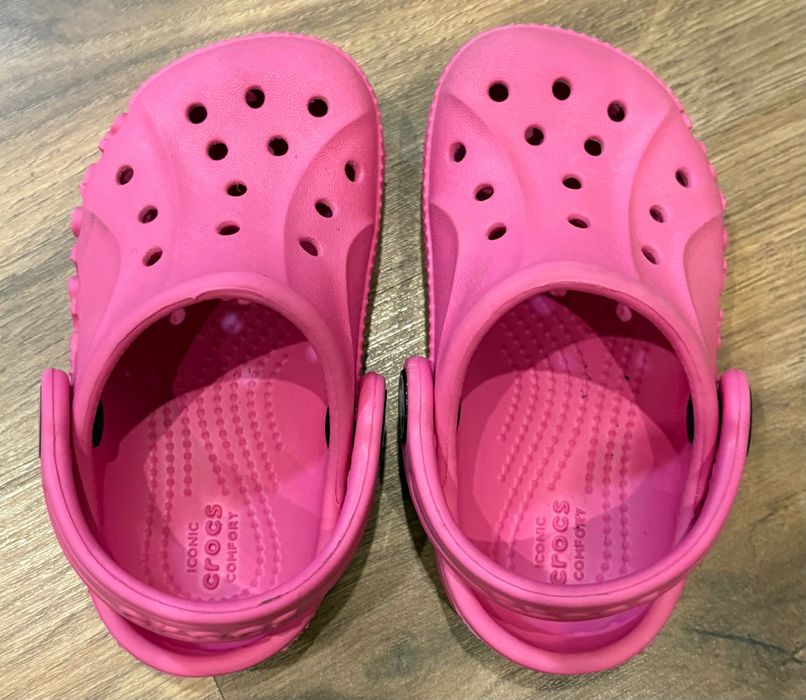 Crocs como novos