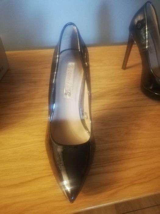 Szpilki lakierowane Jenny Fairy 37