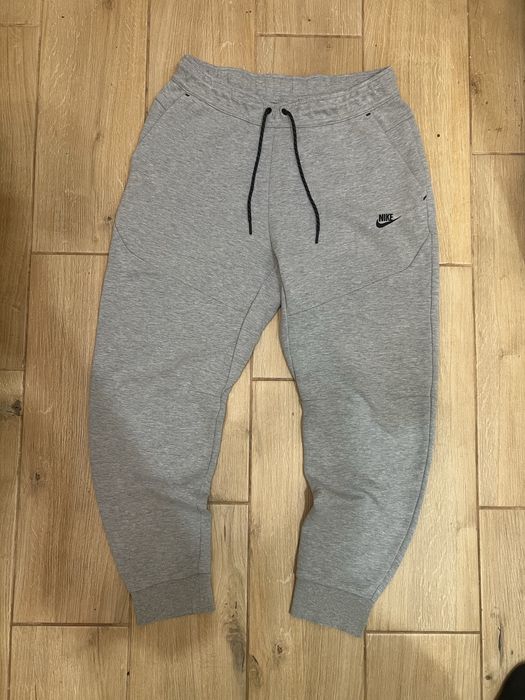 Штаны Nike Tech Fleece