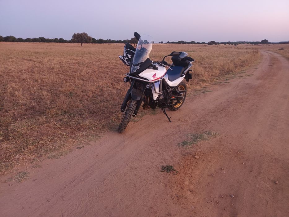 Honda transalp 750 xl