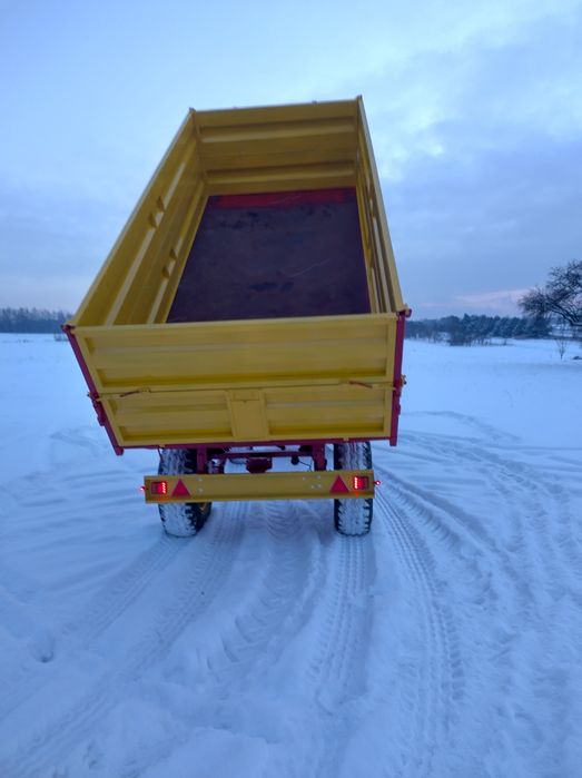 Przyczepa rolnicza wywrotka