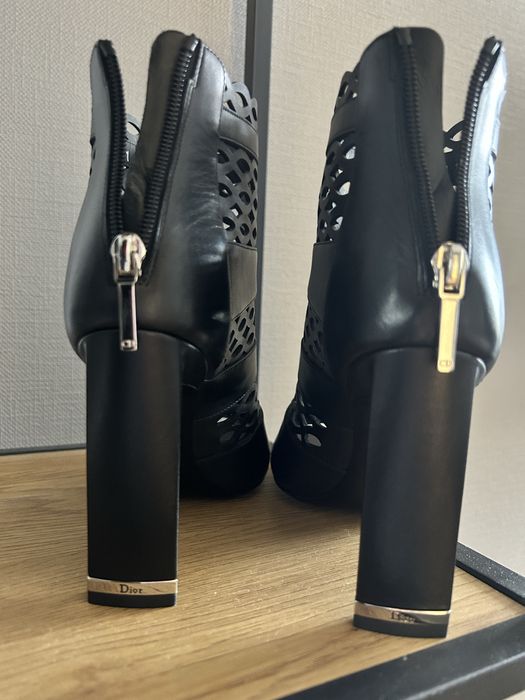 Летние ботильоны Dior