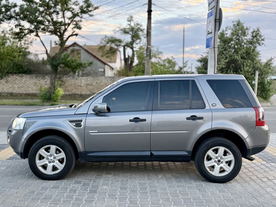 Land Rover Freelander 2009 рік