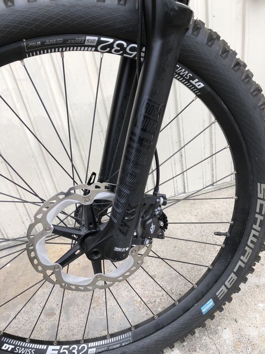 Bicicleta eletrica Tour de Suisse Bügeleisen com 64 Km ( Como Nova )