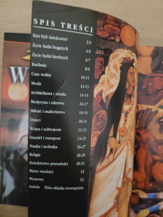 Seria Warto wiedzieć. Życie Wikingów + Życie Azteków.