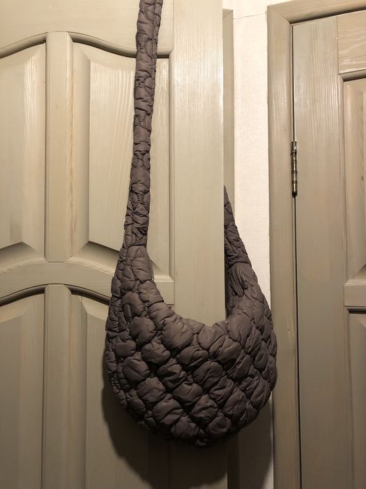 Сумка стьобана через плече