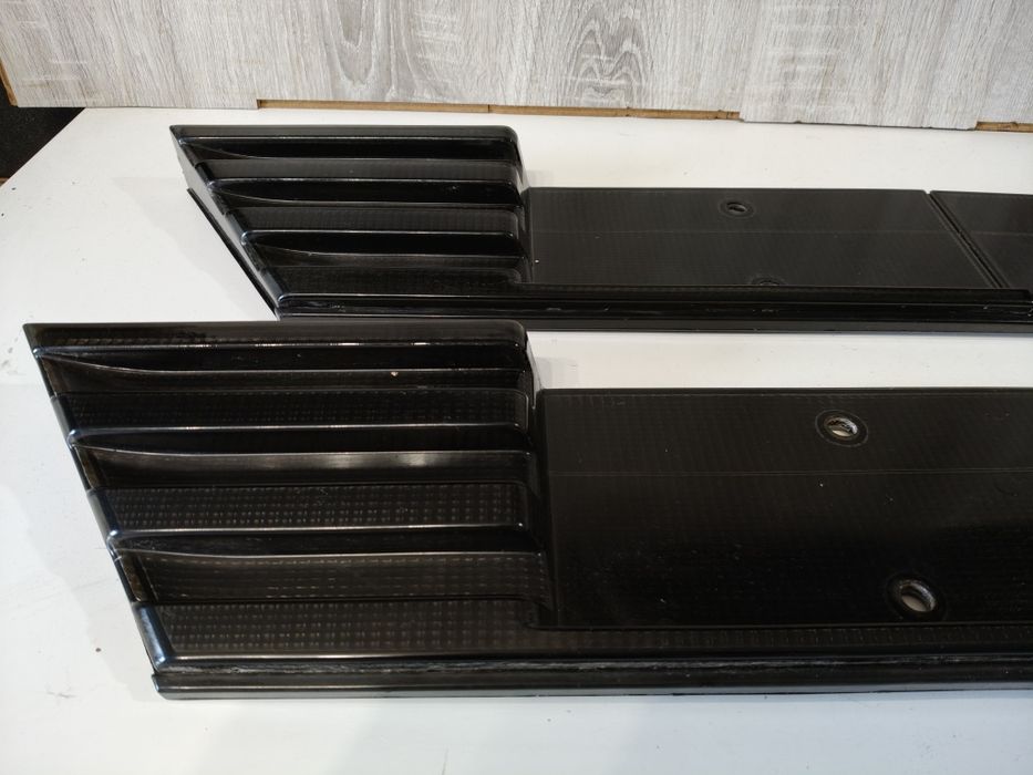 Mercedes W124 Blenda Black Hella czarna sedan coupe idealna