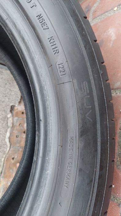 Opony letnie Dunlop Sport Maxx SUV  235 55 r19  101Y