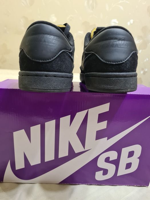 Кеди замшеві, NIKE, євро41, укр. 40, 26 см
