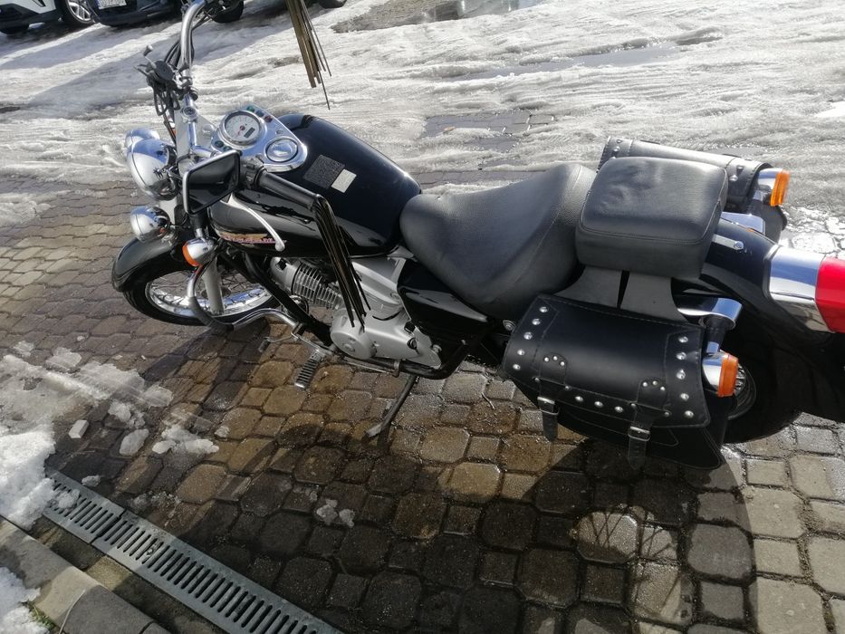 Honda shadow 125