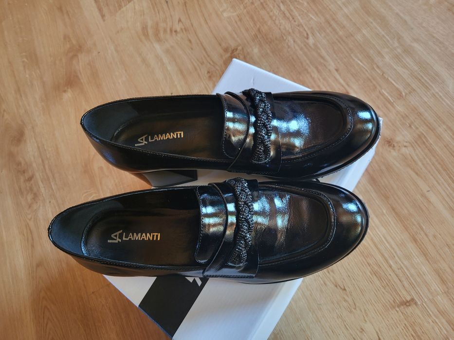Półbuty Lamanti 974 Czarny lakier 41 okazja