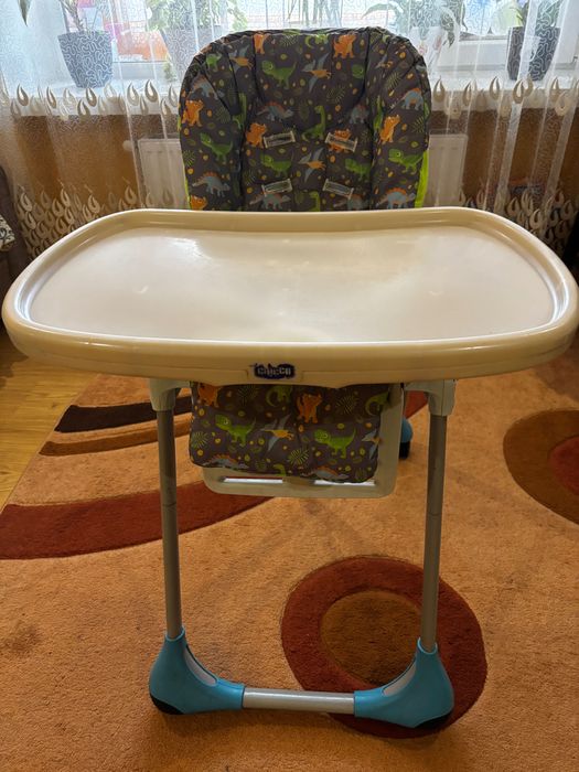 Годувальний столик