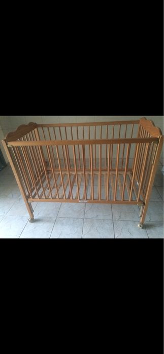 Cama de crianca como nova sem culchao