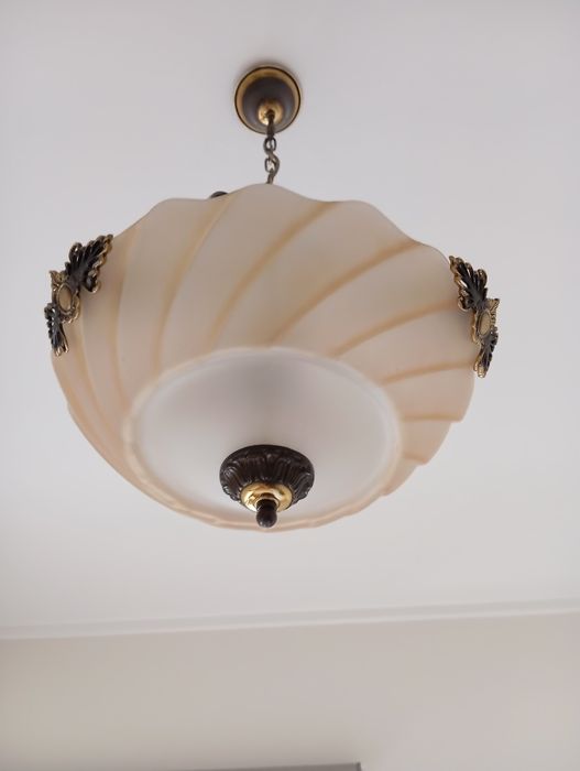 Candeeiro clássico impecável