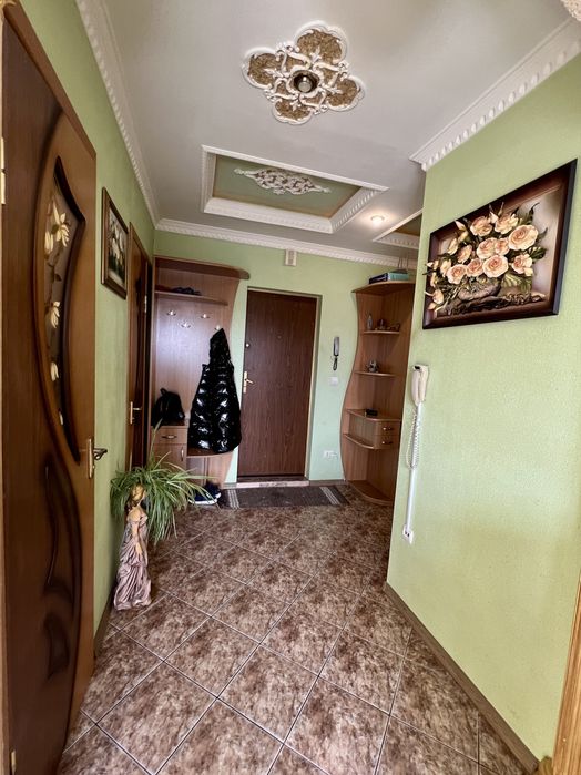 Оренда 2 кім.кв.вул.Пулюя(Вікторія Гарденс)