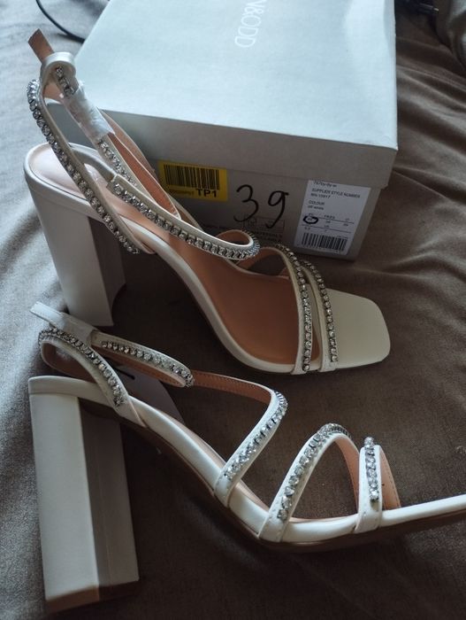 Buty Even ODD r39