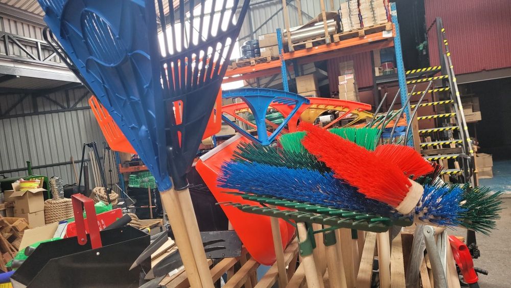 ZAMIATACZ ULICÓWKA MIOTŁA szczotka zmiotka 60cm 80 szpadel łopata tacz