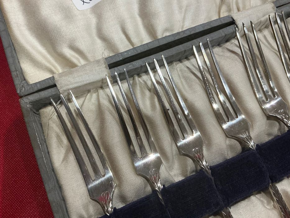 Conjunto garfos em casquinha com 13 cm estojo anúncios abaixo