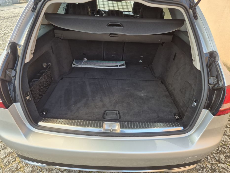 Em excelente estado geral