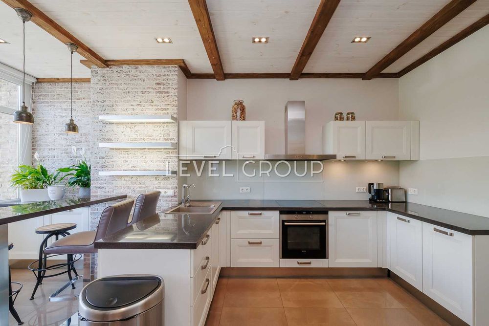 ЖК Пори року (Времена года) 3-к з якісним ремонтом