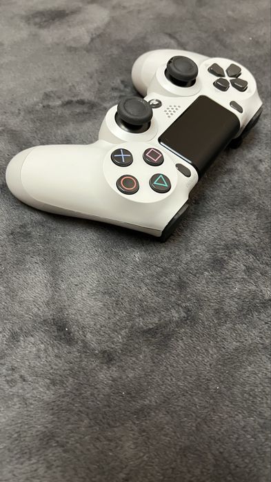 Джойстик для пс 4