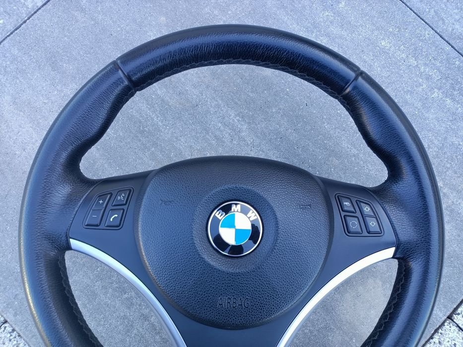 Kierownica Msport z multifunkcją BMW E90 E91 E92 E93 E87 E81 E82 E88 X