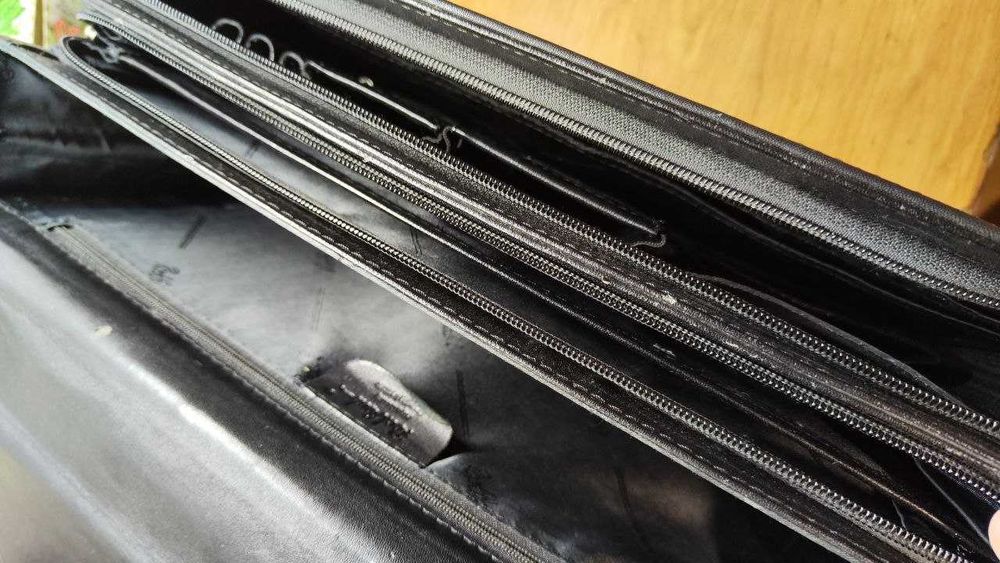 Деловая сумка/портфель студенту, офисному сотруднику, на каждый день