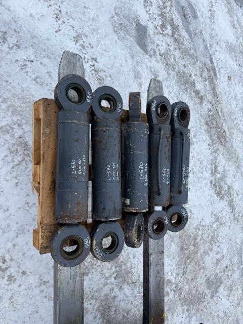 SIŁOWNIK DO chwytaka 5 szt komplet