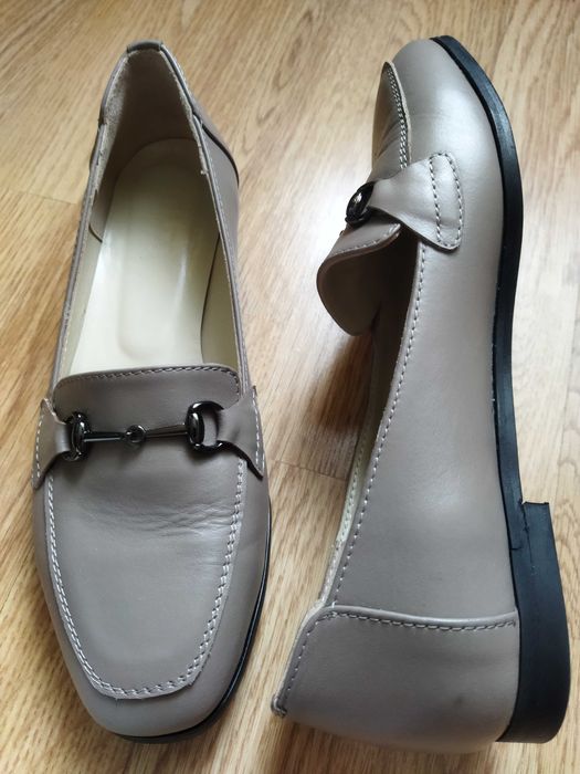 Туфлі, мокасини, лофери жіночі