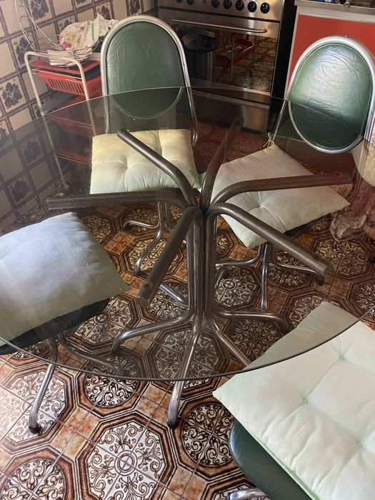 Mesa vintage em vidro e aço inoxidavel