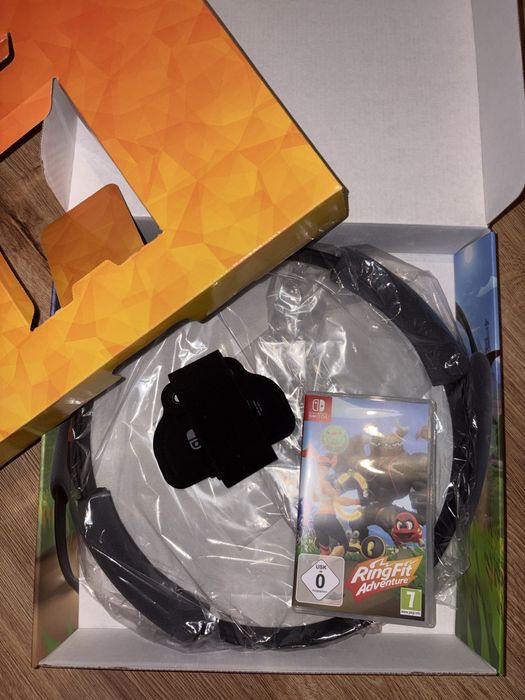 Nintendo Switch + 2 gry Pokémon + Ring Fit + futerał – zestaw idealny!