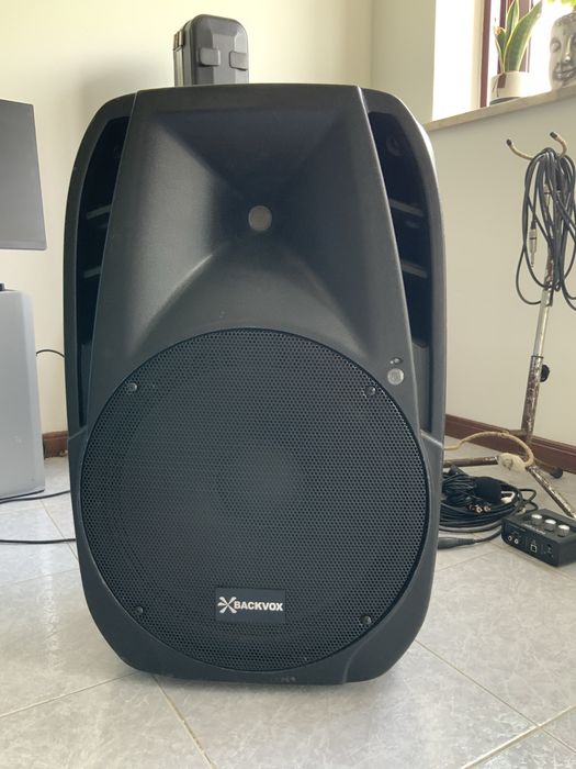 Coluna Backvox com bateria, 15’’ 160w