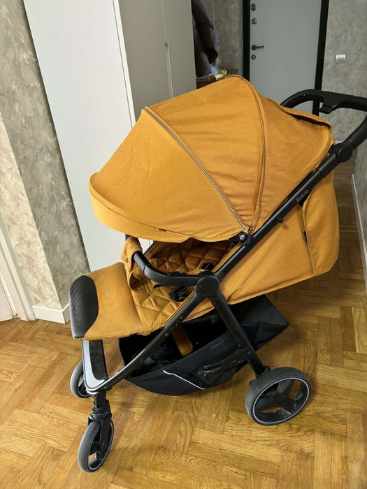 Коляска дитяча Carello Bravo