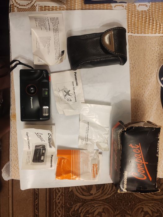 Aparat fotograficzny Panasonic Compact C-325EF