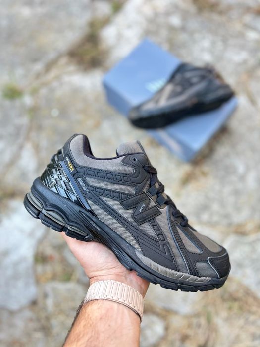 3 моделі New Balance 1906R (хутро) cordura