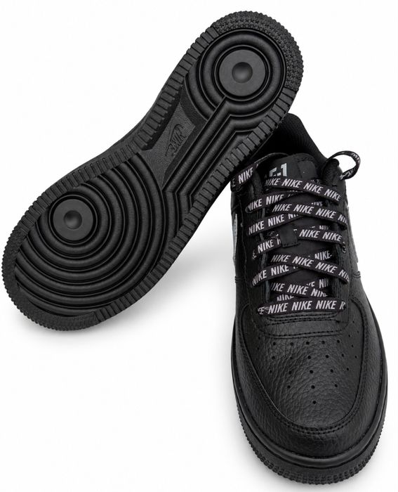 Air Force 1 Low - Preto/Branco