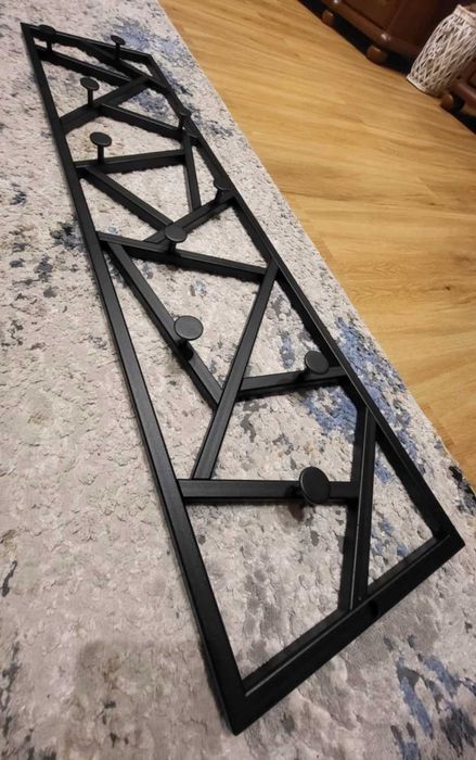 Metalowy wieszak LOFT na ubrania