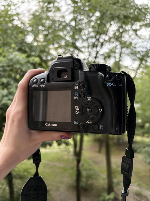 дзеркалка canon eos 1000d