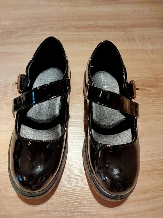 Buty lakierki dziewczęce