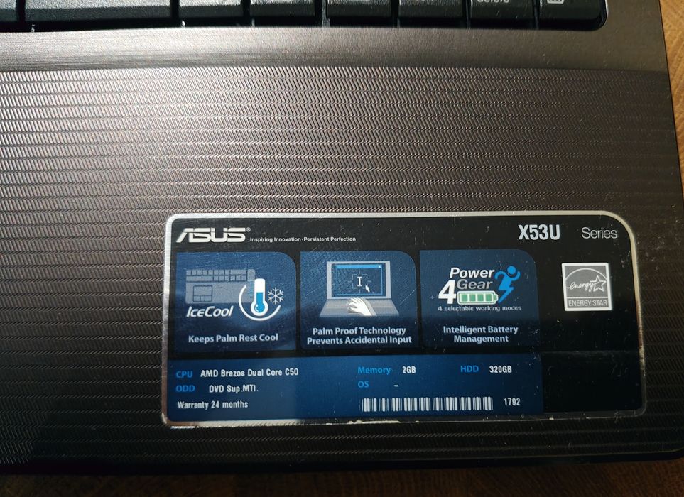 Asus X53U na części: obudowa, matryca, klapa, klawiatura