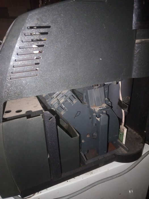 Срочно продам кофемашину saeco magic de luxe