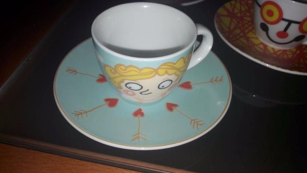 colecção de chávenas de café