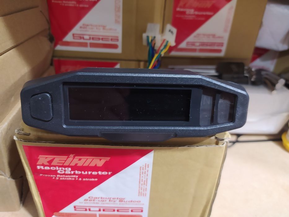 Приборна панель Kovi, Geon