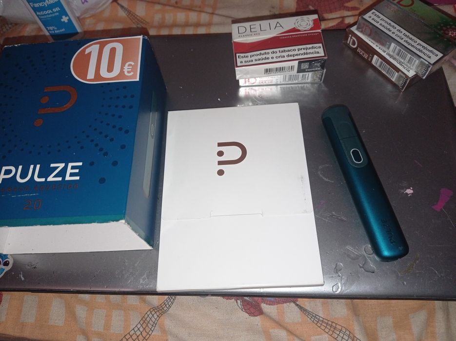 Máquina de cigarros elétricos