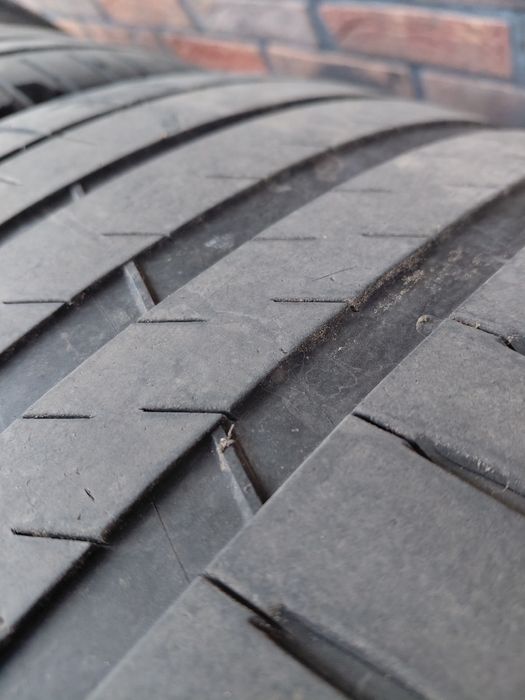 MICHELIN Pilot Sport 4 275/35 R19; 245/40 R19