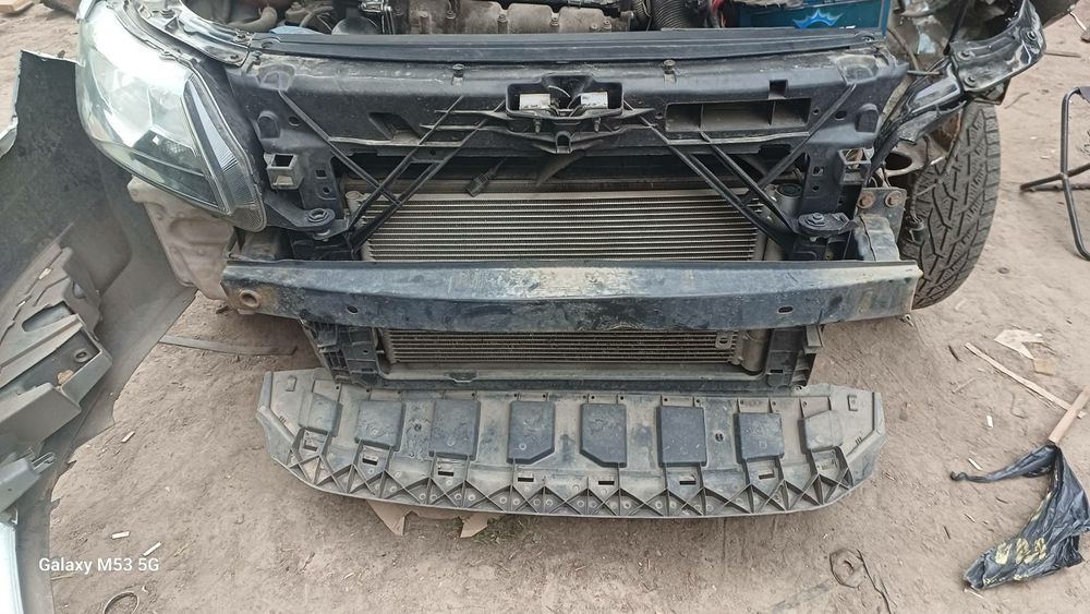 четверть стекло кузов шкода рапид SKODA RAPID