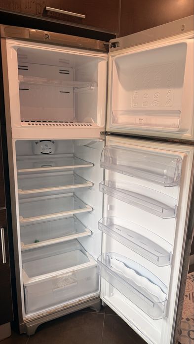 Frigorifico Hotpoint Ariston No frost.