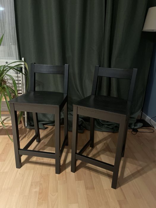 komplet 2 czarnych hokerów wysokich stołków IKEA NORDVIKEN